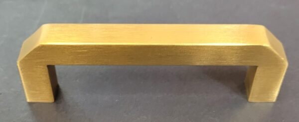 Jalador Tirador Acero Inox Dorado Mod. Britt